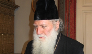 Митрополит Неофит опериран от сърце