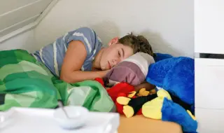 Буден 11 дни: как един тийнейджър преживя най-екстремния експеримент