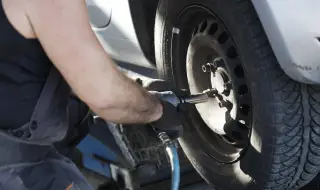 Смяната на гуми удари 120 лева