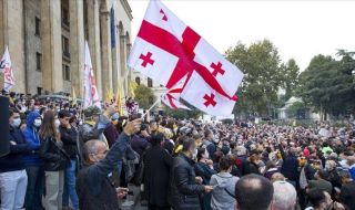 Хиляди грузинци излязоха на протест на опозицията в Тбилиси