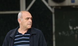Костадин Паскалев ще поиска оставката на Нинова
