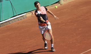 Българският шампион по тенис отпадна преди финала в Белград
