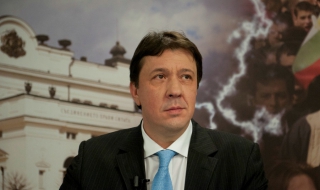 Куюмджиев: Напрежението в енергетиката не е от вчера