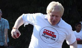 Принц Чарлз остана изумен от непохватността на Борис Джонсън