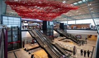 BER - многострадалното ново берлинско летище заработи