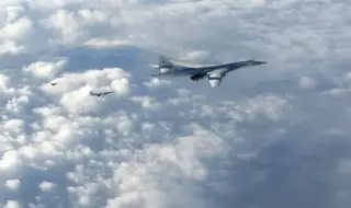 В тила на врага! Украйна удари с дронове стратегическа руска авиобаза