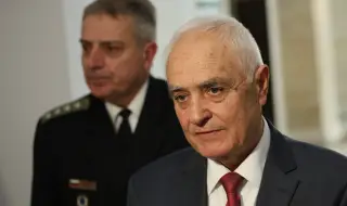 Военният ни министър разкри какво ще съдържа новата помощ от България за Украйна