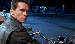 Посегнаха и на Терминатора (Видео)