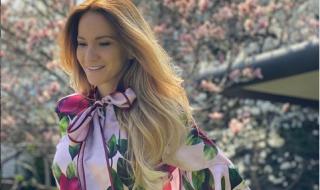 Зейнеб кърми вече осми месец