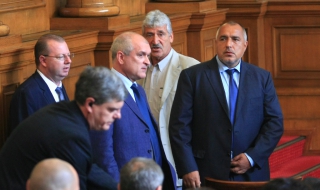Борисов призова депутатите да работят и през август