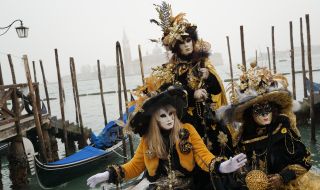 Вижте най-добрия костюм на Венецианския карнавал (СНИМКИ)