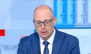 Йордан Божилов: Помощта за Украйна е правилната