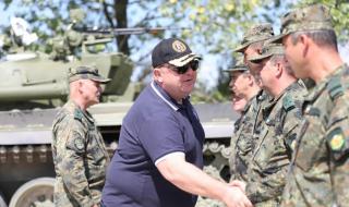 Каракачанов е горд с модернизацията на армията