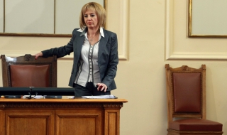 ГЕРБ искат оставката на Мая Манолова