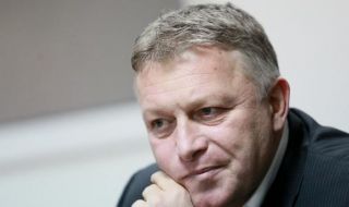 Севлиевски: Нито Генчовска, нито Весела Чернева имат качества да говорят с обществото