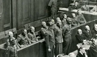 На 16 октомври 1946 г. екзекутират 10 нацистки лидери