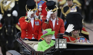Парад за ЧРД на Елизабет II