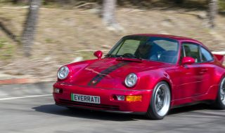 Британци преработиха класическо Porsche 911 на ток