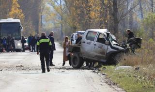 Двама тийнейджъри са сред загиналите при катастрофата край Ботевград
