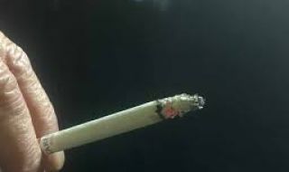 Половината младежи у нас пушат