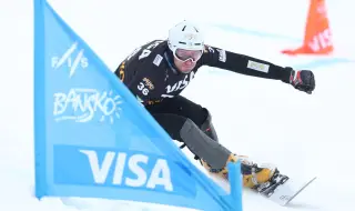 Радослав Янков преодоля два квалификационни кръга на паралелния гигантски слалом в сноуборда