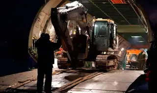 Москва достави специализирана техника за борба с невижданите снегове в Камчатка