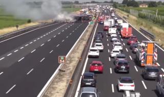 Български камион катастрофира в Италия (ВИДЕО)