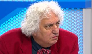 Доц. Георги Лозанов: Радев работи за преориентация на България в геополитически план