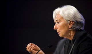 Полиция претърсва парижкия дом на шефа на МВФ