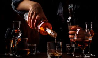 Колко е срокът на годност на уискито и ракията?