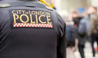 9-годишно дете е в критично състояние след стрелба в Лондон