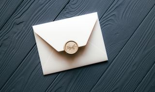 Странно писмо пристигна във френското посолство в Москва