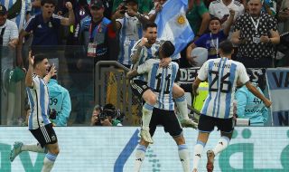 Аржентина възкръсна с успех над Мексико