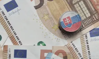 Fitch понижи кредитния рейтинг на Словакия