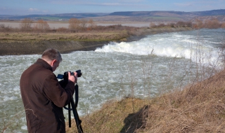 Яз. Цонево продължава да прелива