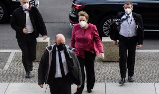 Без много шум: Меркел се ваксинира с AstraZeneca