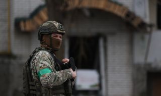 ФАЦ: руската агресия в Украйна може да бъде спряна само с оръжие