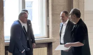 Братя Домусчиеви се явиха в съда по делото срещу Васил Божков