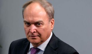Антонов: Украинците монтират ракетни системи в жилищни райони, крият се зад жените и децата