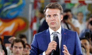 Макрон свиква нова среща на правителствена кризисна група след трета нощ на насилие