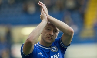 Борнемут с офанзива за Джон Тери