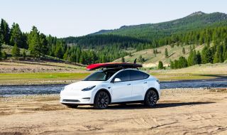 Новият ъпдейт на Tesla взима под внимание вятъра при изчисляване на пробега