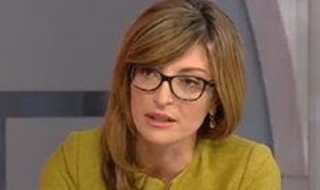 Захариева: Не бих приела да съм в служебен кабинет