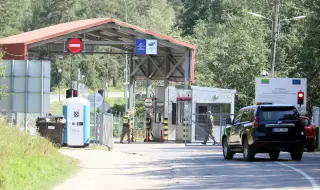 Литва затвори границата си с Беларус заради балони с контрабандни цигари