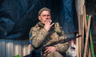 "Поразителни пропуски на тактическо ниво": защо Русия не напредва в Украйна