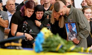 Военните министри в ЕС обсъждат дългосрочна помощ за украинската армия