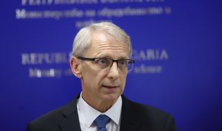 Денков потвърди за визитата на Зеленски днес. Предвидена е и среща с Радев  