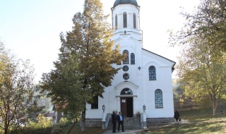 В Радомирско почетоха Света Петка