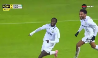 Левски може да подсили халфовата си линия със звездата на Славия Исак Соле