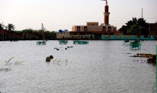 Двама души са в неизвестност след наводнения в Южен Израел 